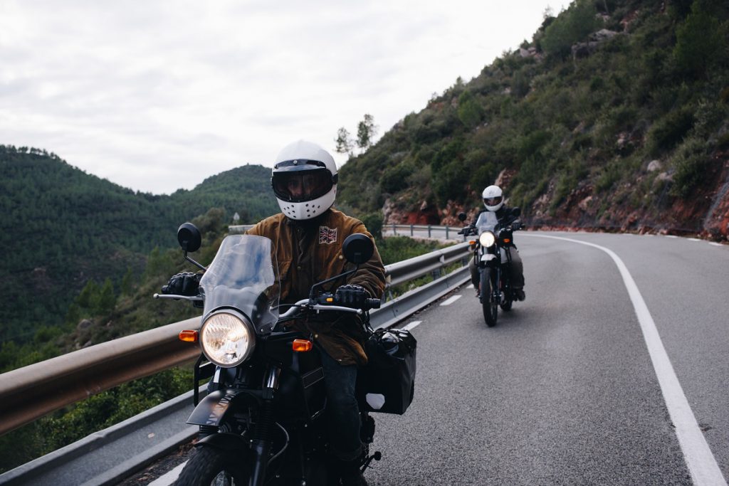 comparar-auto-vs-moto